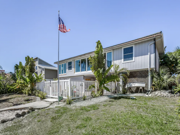 Canalfront Home with Pool, Hot Tub and Dock in Marco island